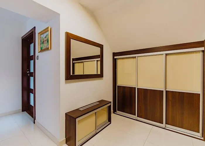 Daire Bukowa Mountain *